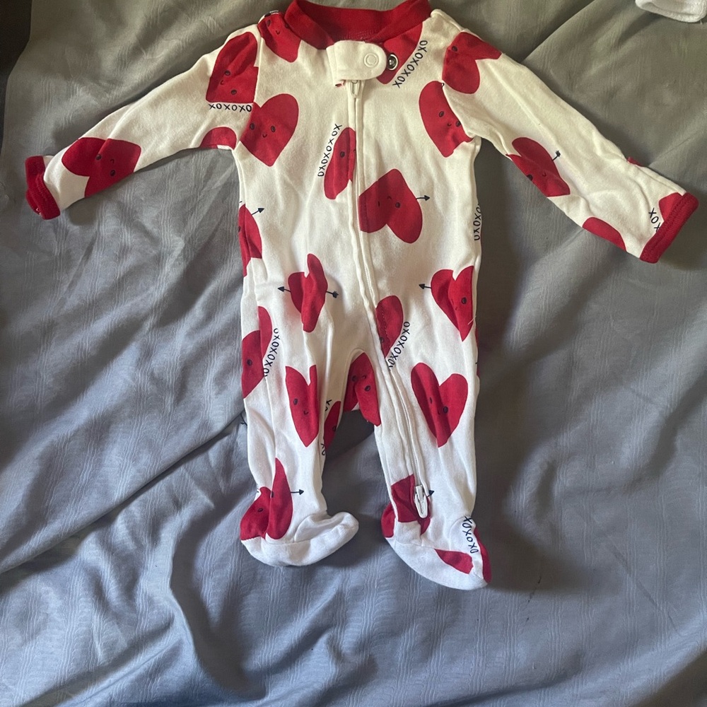 XOXO Heart Patterned Kids Footie